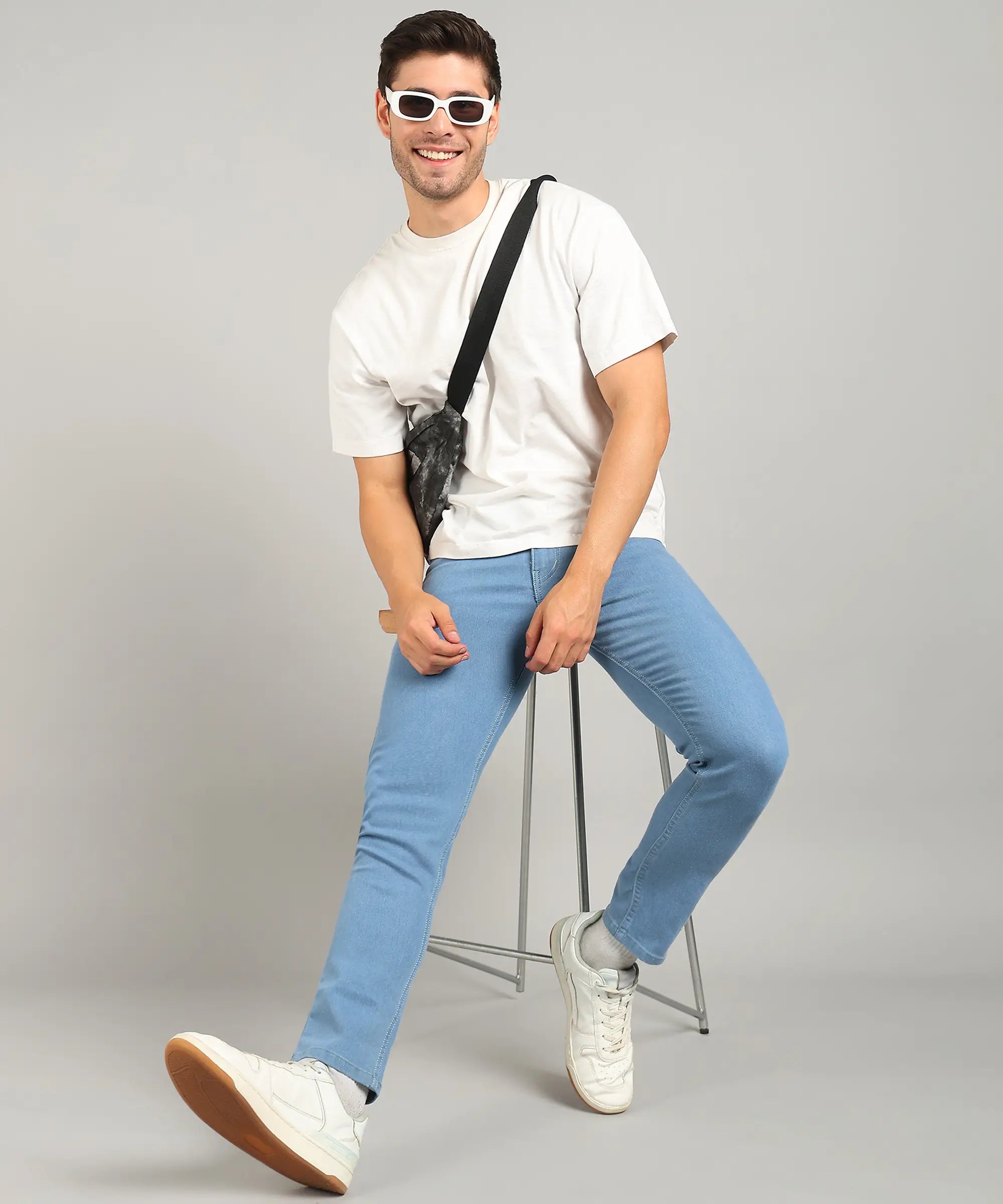 ANGERHOOD Relaxed Fit Men Blue Jeans