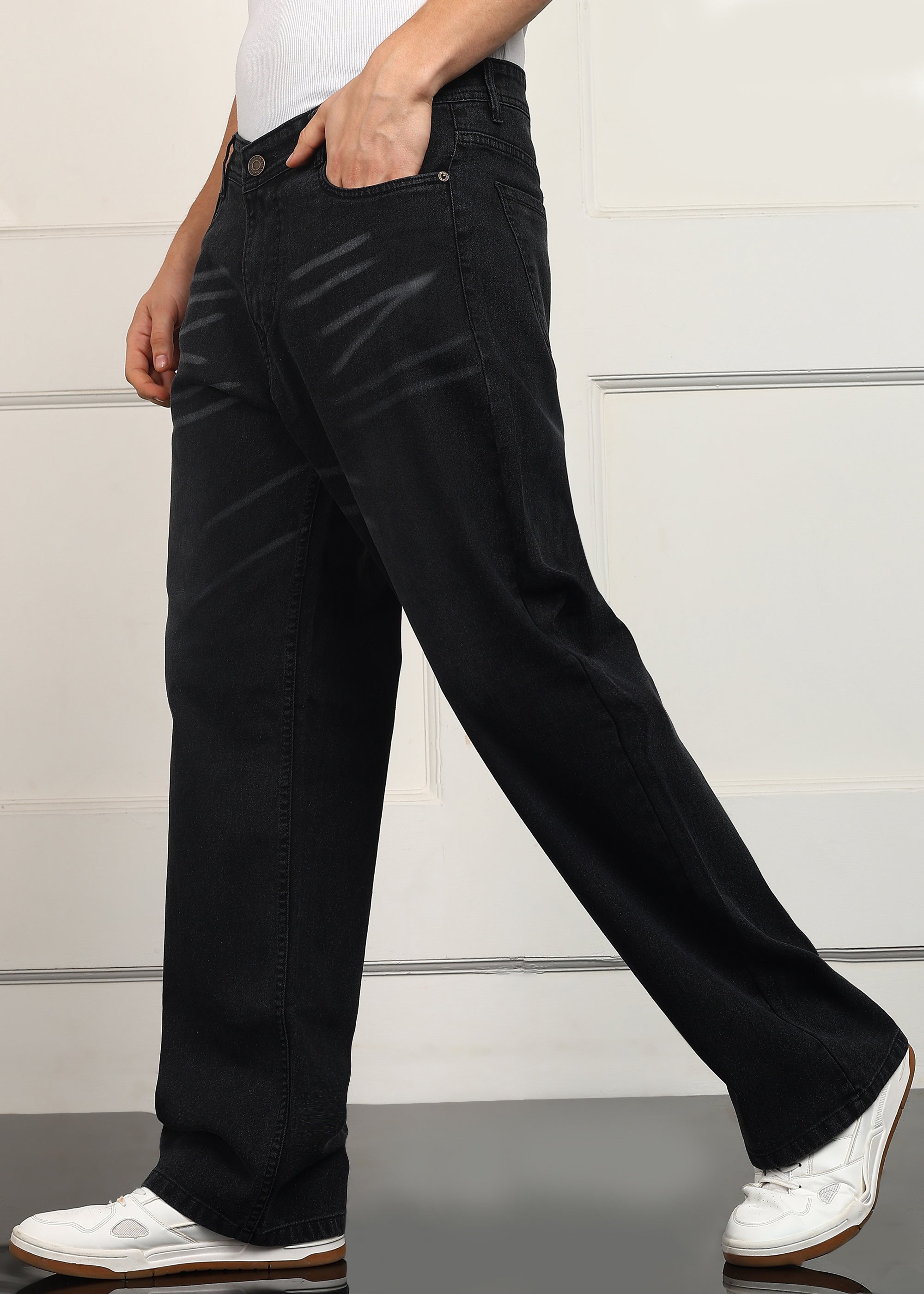 ANGERHOOD Loose Fit Men Black Jeans